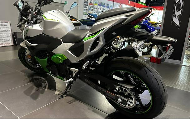 2024 Kawasaki Z7 Hybrid ABS