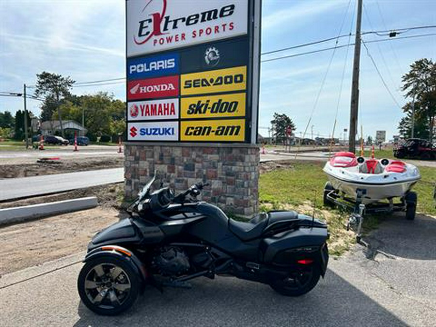 2016 Can-Am Spyder F3-T SE6 w/ Audio System