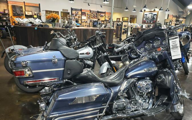 2003 Harley-Davidson® Electra Glide® Ultra Classic® Gunmetal Pearl