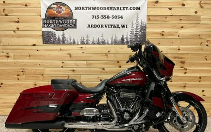 2017 Harley-Davidson CVO™ Street Glide®