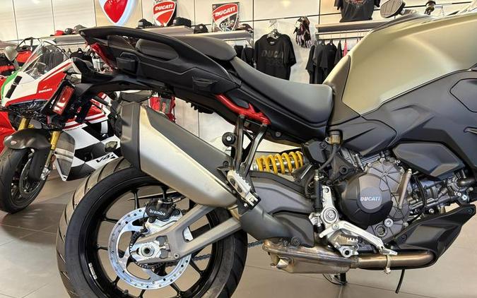 2025 Ducati Multistrada V2 S Storm Green