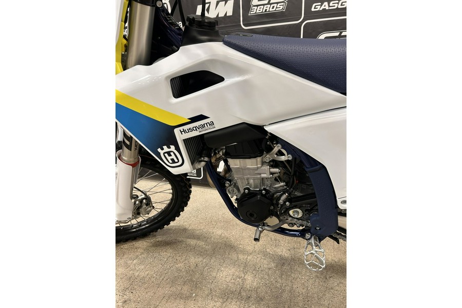 2025 Husqvarna Motorcycles FC 450