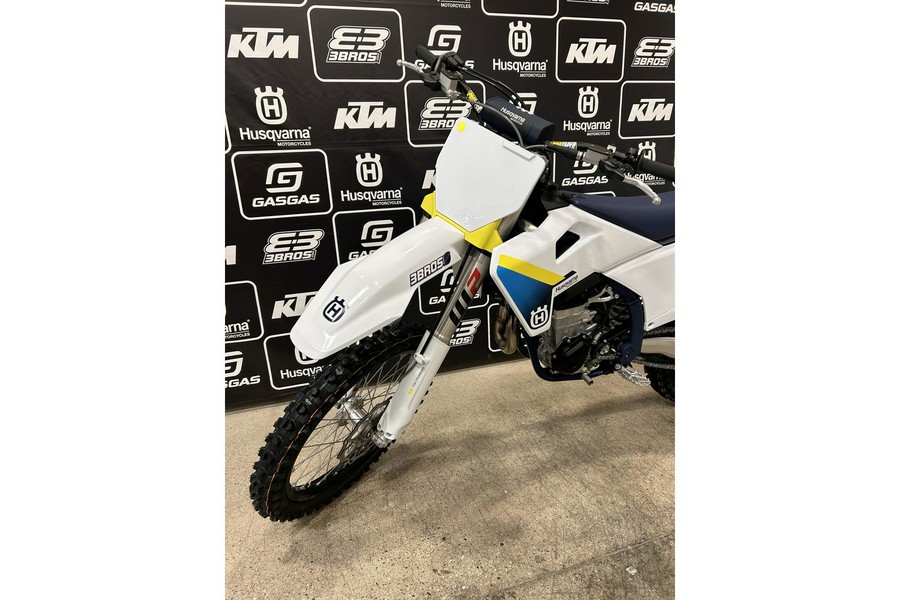 2025 Husqvarna Motorcycles FC 450