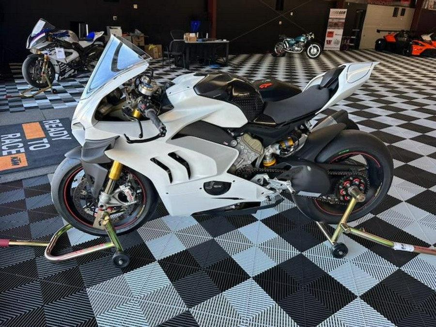 2018 Ducati Panigale V4 S