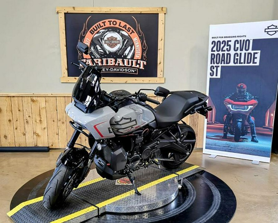 2025 Harley-Davidson® RA1250ST - Pan America® 1250 ST