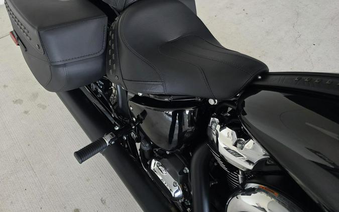 2026 Harley-Davidson® Heritage Classic Vivid Black Black Laced Wheels