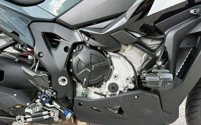 2026 BMW S 1000 XR
