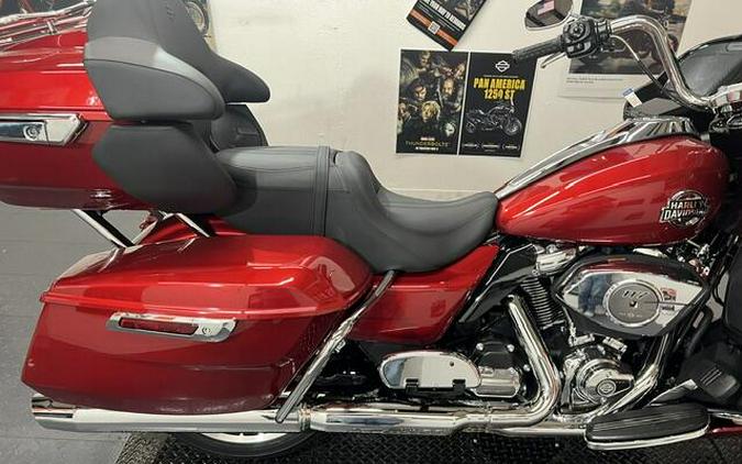 2026 Harley-Davidson Road Glide Limited Brilliant Red Chrome Trim
