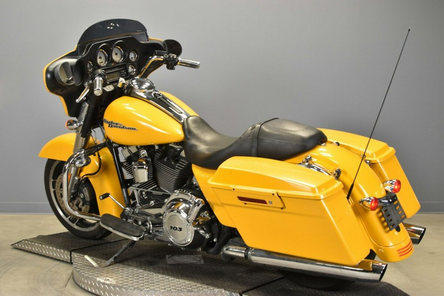 2013 Harley-Davidson® 2013 Harley-Davidson® Street Glide® FLHX