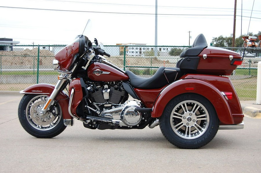 2024 Harley-Davidson® FLHTCUTG - Tri Glide® Ultra