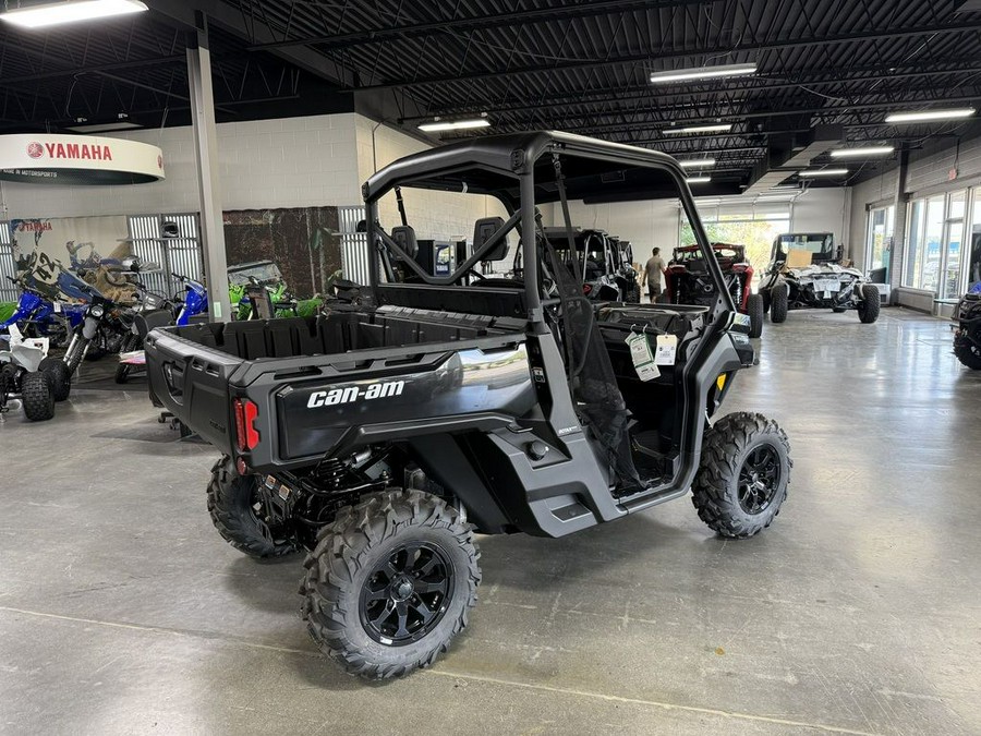 2025 Can-Am® Defender XT HD10