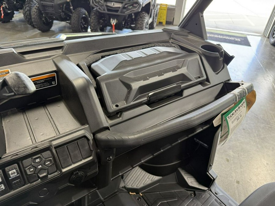 2025 Can-Am® Defender XT HD10