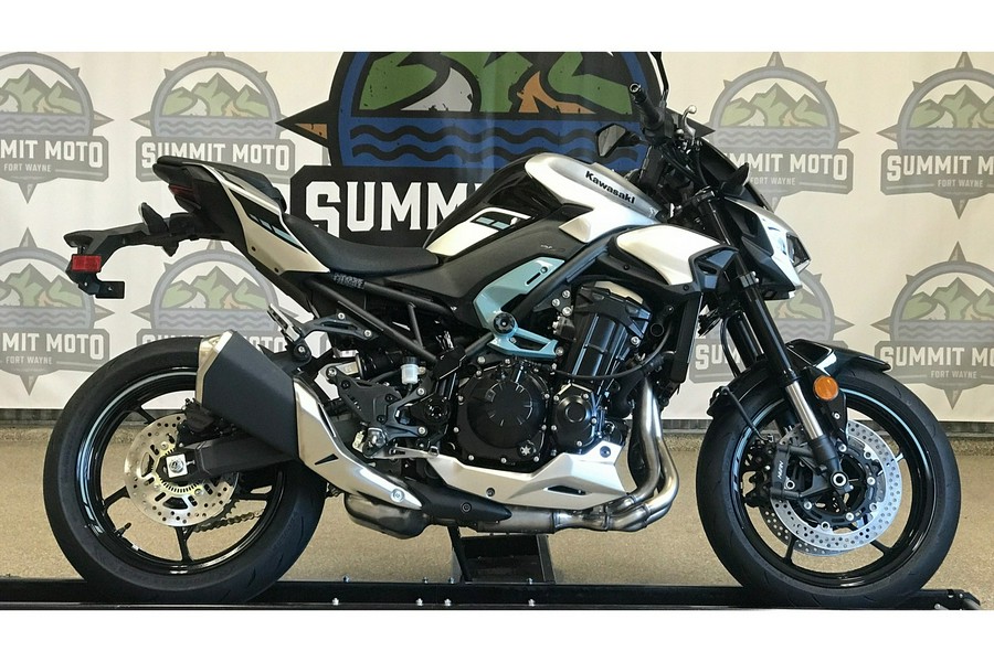 2025 Kawasaki Z900 ABS (ZR900SSFAN)