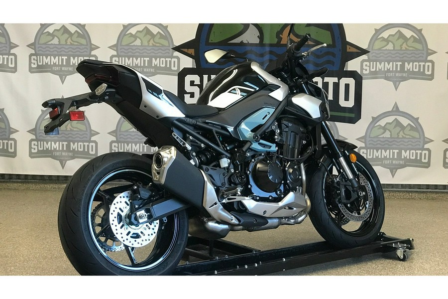 2025 Kawasaki Z900 ABS (ZR900SSFAN)