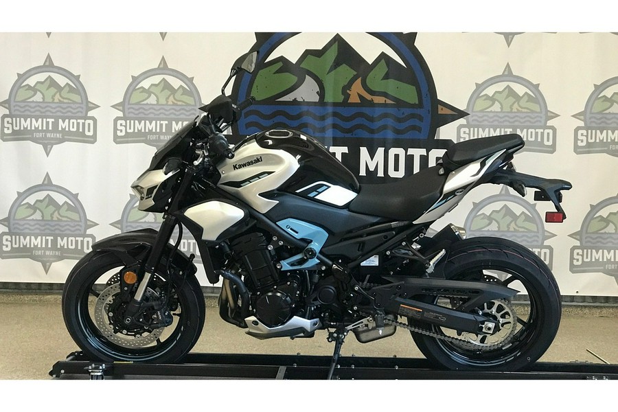 2025 Kawasaki Z900 ABS (ZR900SSFAN)