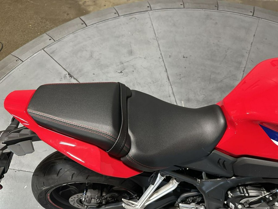 2026 Honda CBR650R E-Clutch