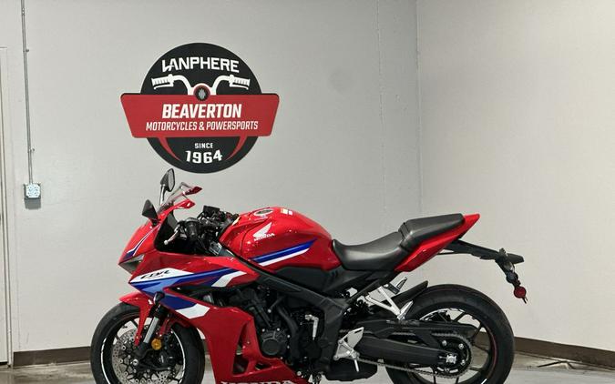 2026 Honda CBR650R E-Clutch
