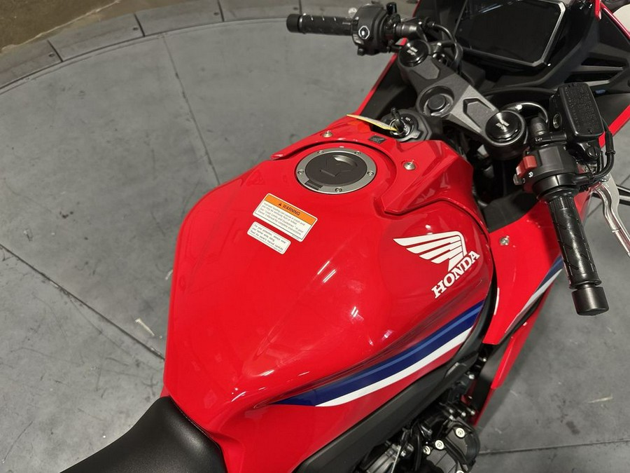 2026 Honda CBR650R E-Clutch