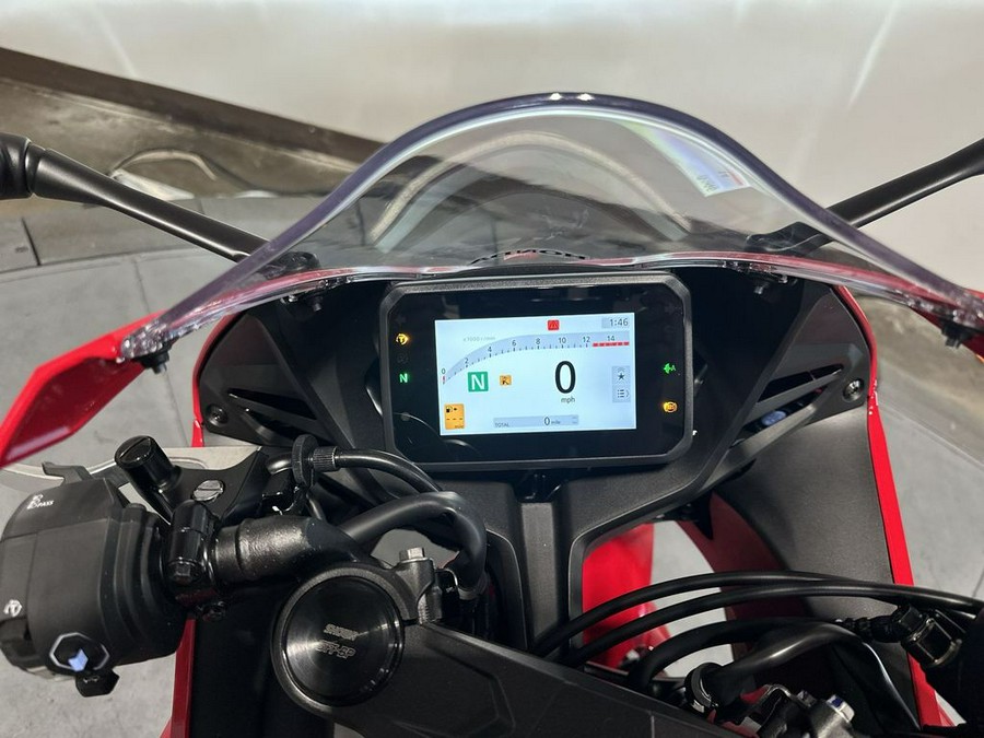 2026 Honda CBR650R E-Clutch