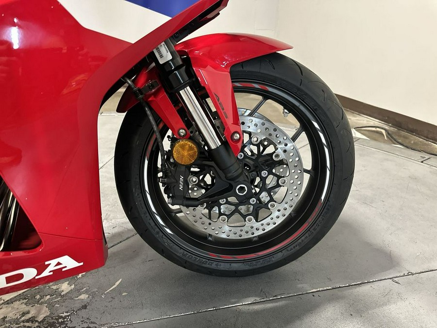 2026 Honda CBR650R E-Clutch