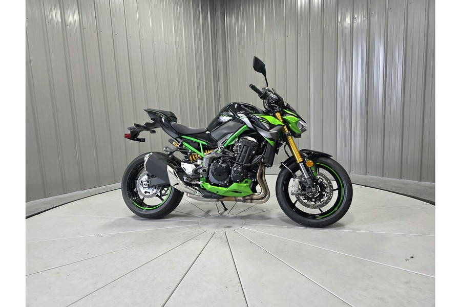 2024 Kawasaki Z900 SE ABS