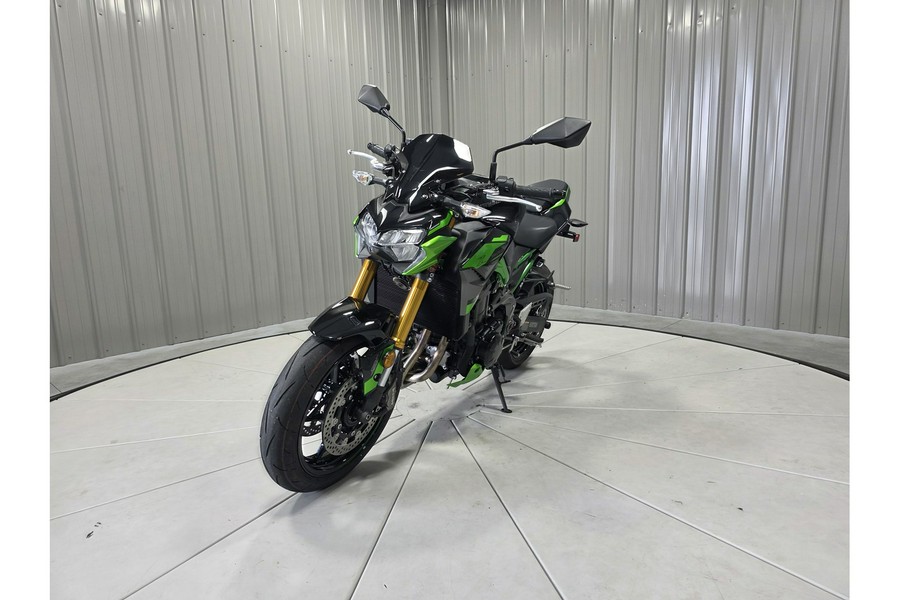 2024 Kawasaki Z900 SE ABS