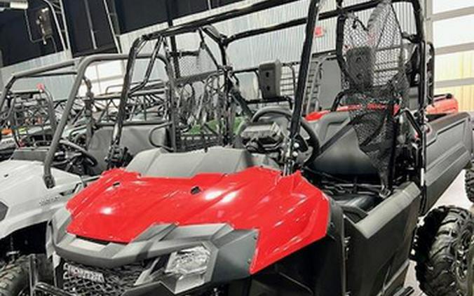 2026 Honda Pioneer 700 Deluxe