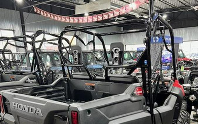 2026 Honda Pioneer 700 Deluxe