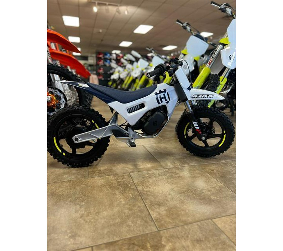 2024 Husqvarna EE 2