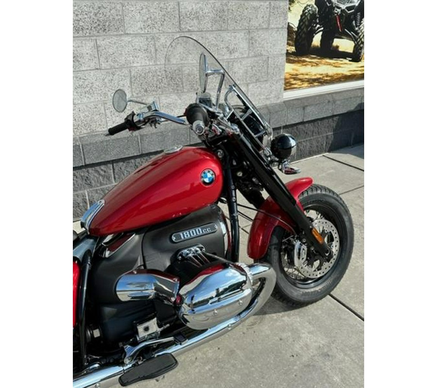 2023 BMW R 18 Classic Mars Red Metallic