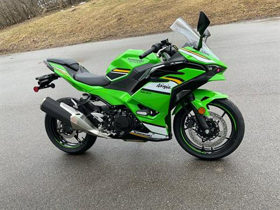 2025 Kawasaki Ninja 500 SE KRT Edition ABS