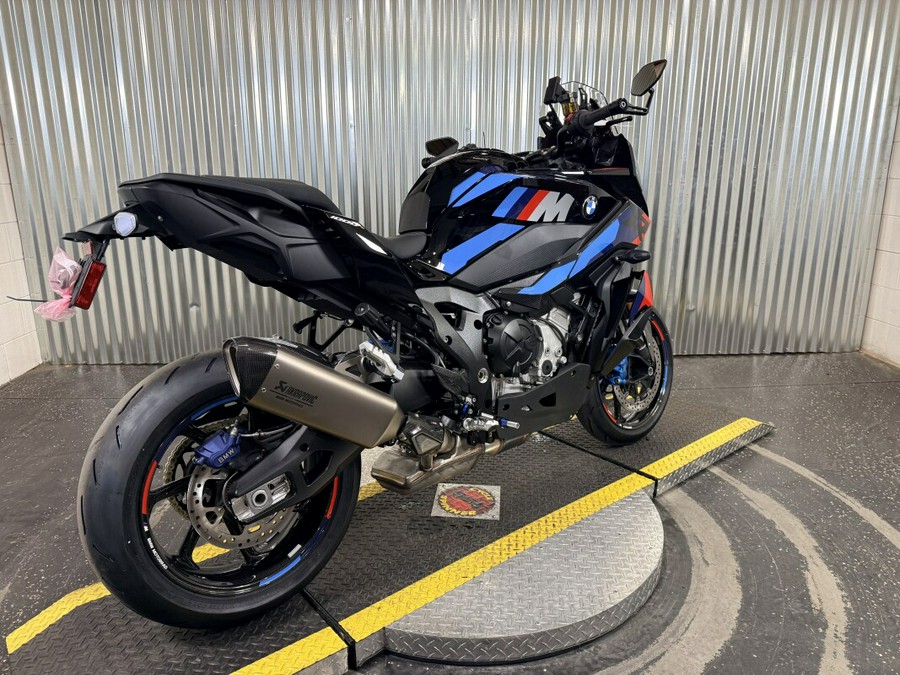 2026 BMW Motorrad M 1000 XR