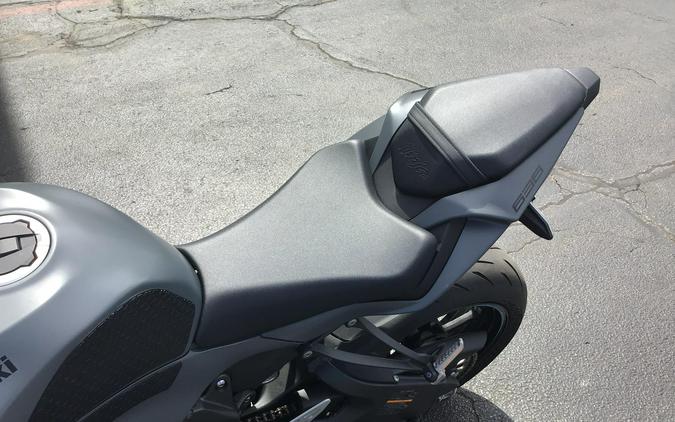 2025 KAWASAKI NINJA ZX-6R