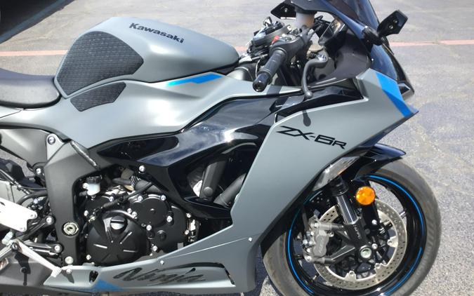 2025 KAWASAKI NINJA ZX-6R