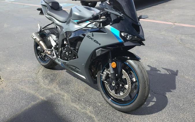2025 KAWASAKI NINJA ZX-6R