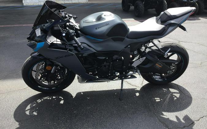 2025 KAWASAKI NINJA ZX-6R