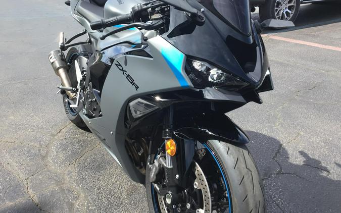 2025 KAWASAKI NINJA ZX-6R