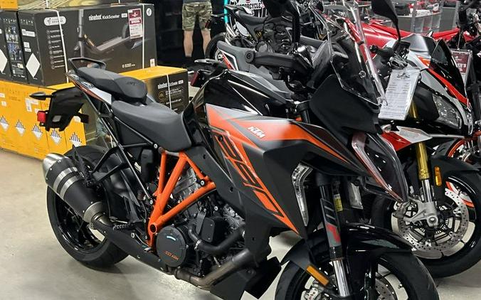 2019 KTM 1290 Super Duke GT