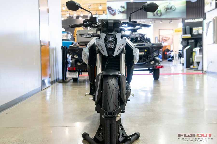 2024 Suzuki GSX-8S