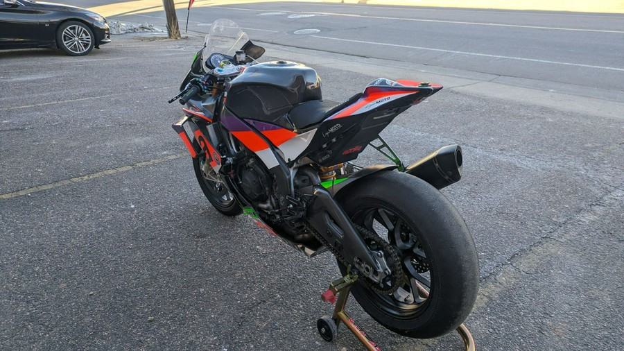 2014 Aprilia RSV4 Factory APRC ABS