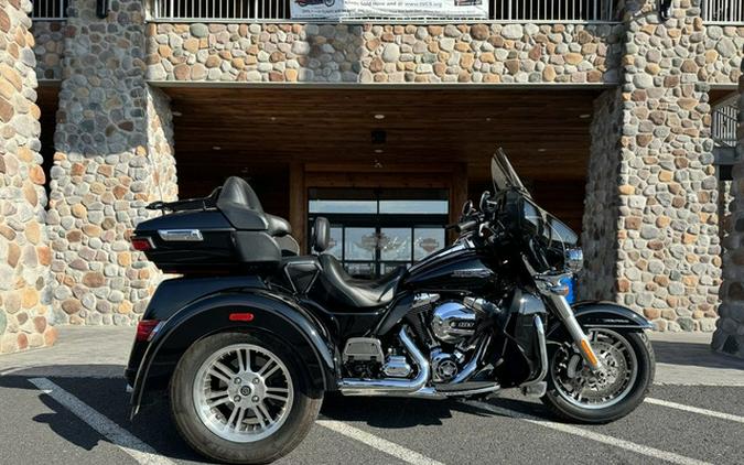 2014 Harley-Davidson Trike FLHTCUTG - Tri Glide Ultra