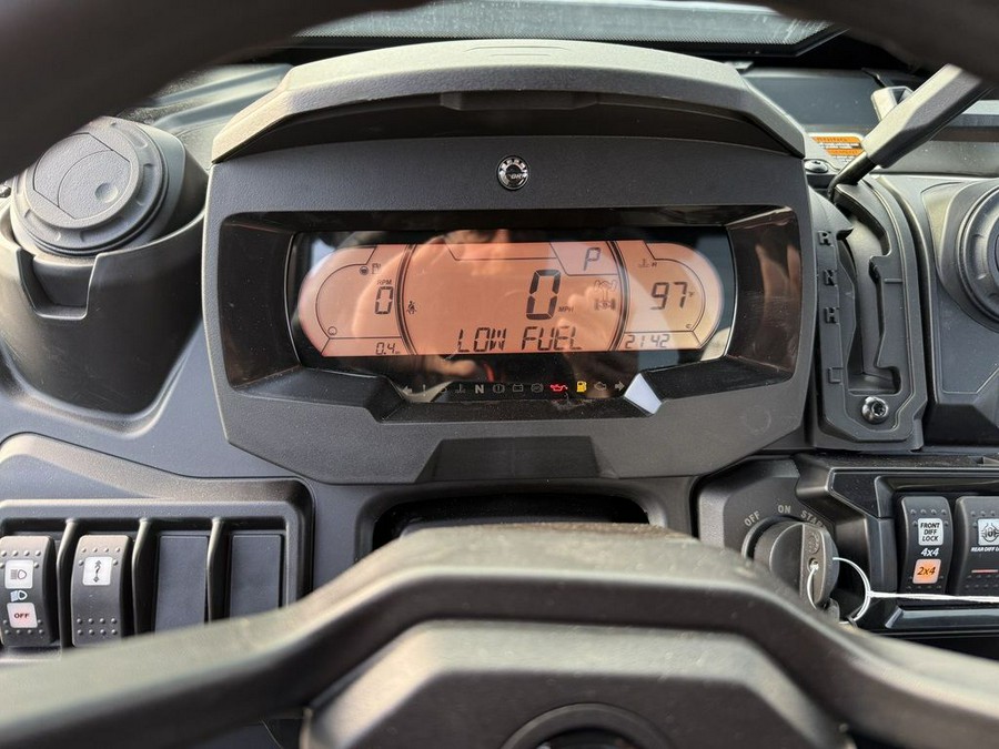 2025 Can-Am® Defender Limited HD10 Desert Tan & Stealth Black