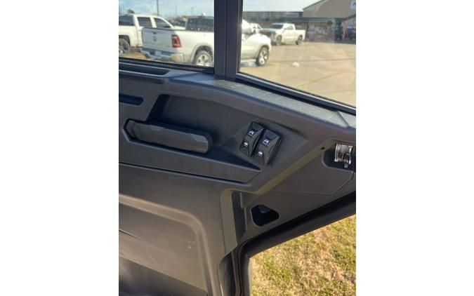 2026 Can-Am DEFENDER HD11 XT CAB