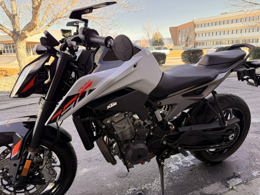 2024 KTM 790 Duke