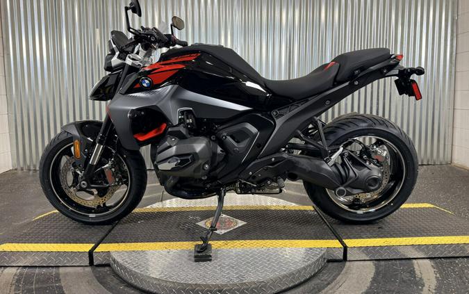 2026 BMW Motorrad R 1300 R