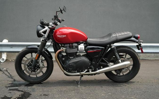 2019 Triumph Street Twin Korosi Red