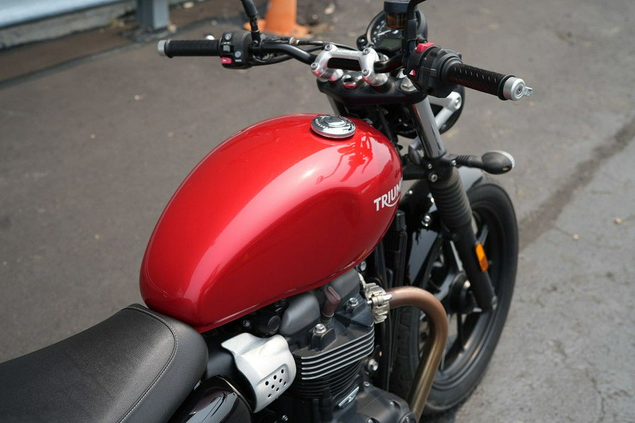 2019 Triumph Street Twin Korosi Red
