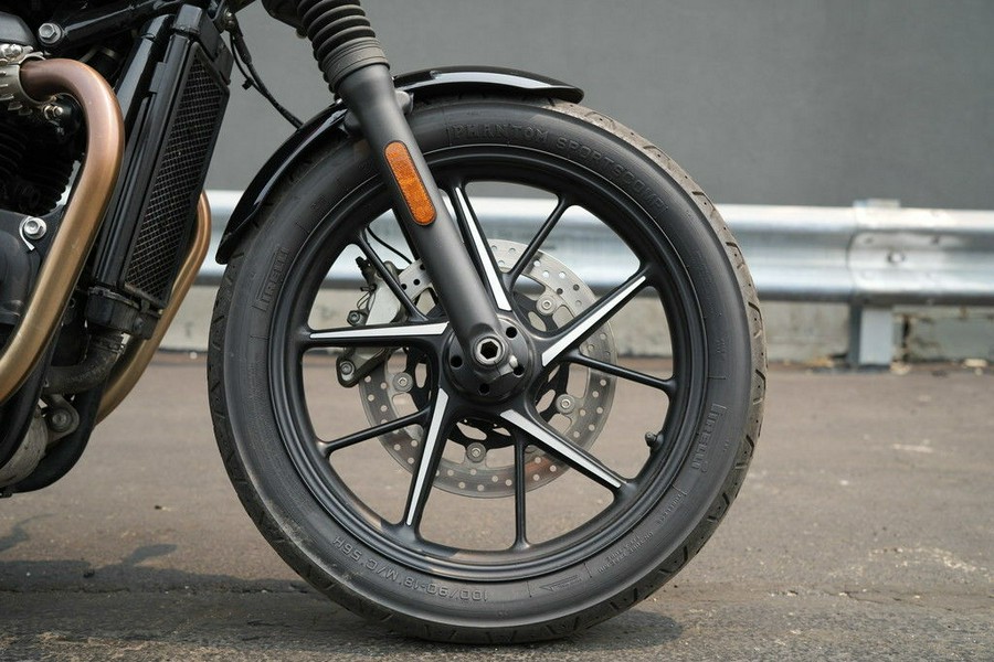 2019 Triumph Street Twin Korosi Red
