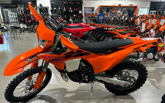 2027 KTM 250 XC-W
