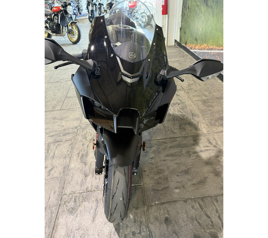 2025 ZX10R ABS with only 150 miles!!!